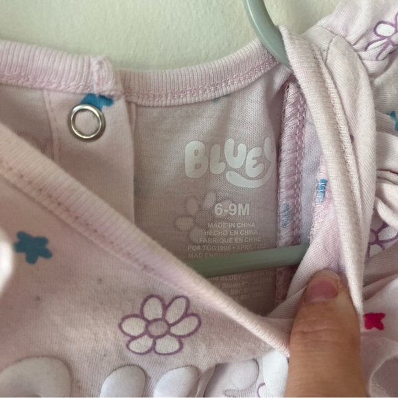 Bluey Baby Girls Romper 6-9M Pink Ruffle Sleeveless One-Piece Snaps Bingo Ruffle - Picture 8 of 8